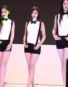 国产女模福利在线观看,在线观看背后的故事与争议